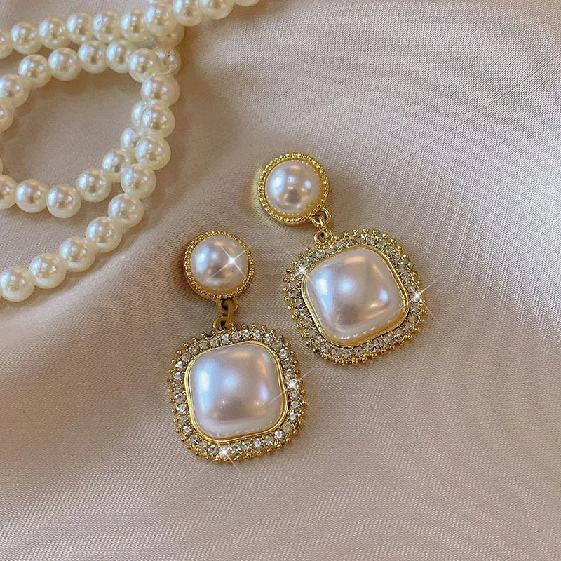 Jewelry CC Style Pearl Vintage Earrings - Flora